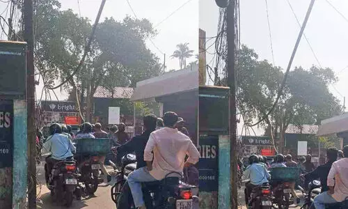 കേബിൾ കഴുത്തിൽ ചുറ്റി വീണ് വീട്ടമ്മക്ക് പരിക്ക് കേബിൾ കഴുത്തിൽ ചുറ്റി വീണ് വീട്ടമ്മക്ക് പരിക്ക്