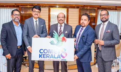 കേളികൊട്ടുയർന്ന് എട്ടാമത്ഭുതം കേളികൊട്ടുയർന്ന് എട്ടാമത്ഭുതം