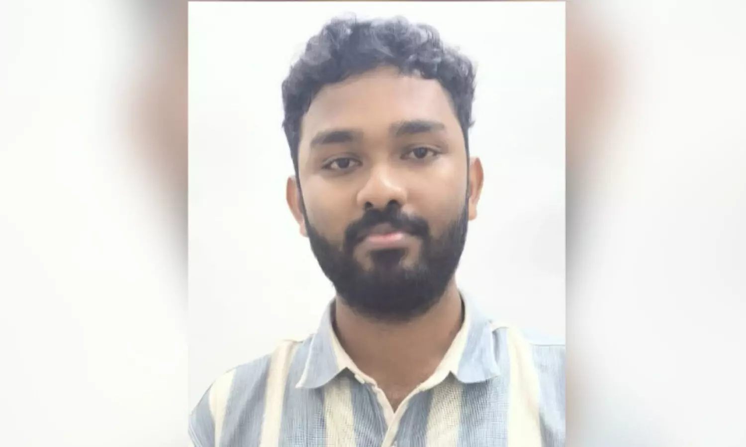 സൗഹൃദം നടിച്ച് നഗ്നദൃശ്യങ്ങൾ പകർത്തി; യുവാവ് പിടിയിൽ