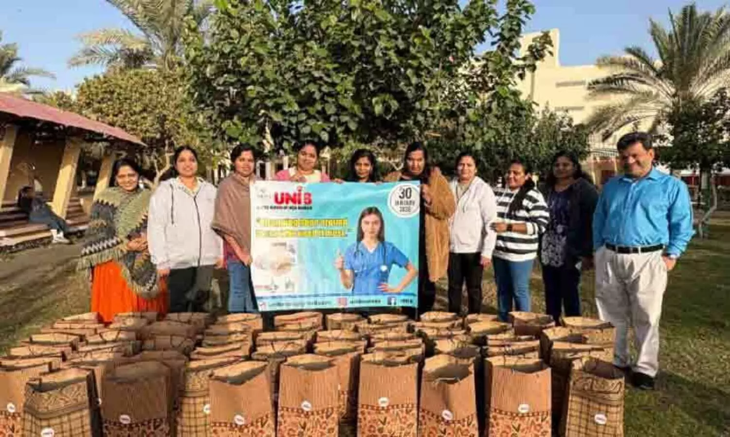 യു.​എ​ൻ.​ഐ.​ബി തൊ​ഴി​ലാ​ളി​ക​ൾ​ക്ക് ശീ​ത​കാ​ല കി​റ്റ് വി​ത​ര​ണം ന​ട​ത്തി