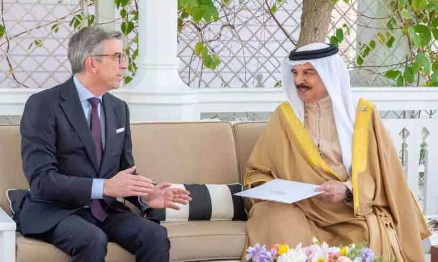 ഹമദ് രാജാവിന് ഫ്രഞ്ച് പ്രസിഡന്റിന്റെ പ്രത്യേക സന്ദേശം