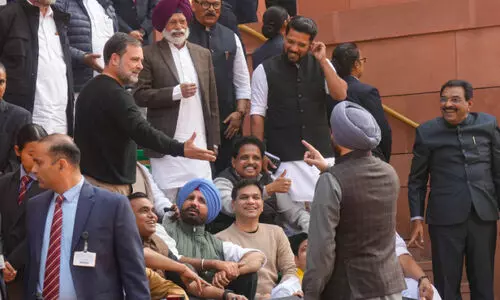 കോൺഗ്രസ് എം.പിമാരെ പരിഹസിച്ച ബിട്ടുവിന്റെ വായടപ്പിച്ച് രാഹുൽ