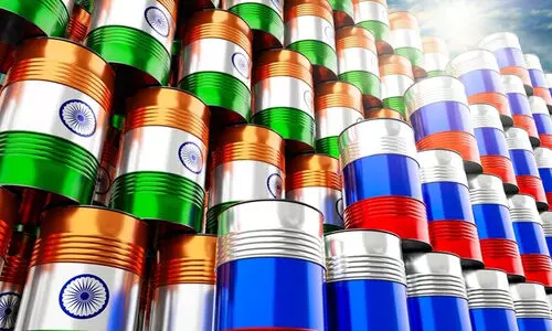 ഇന്ത്യക്ക് ആരിൽ നിന്നും എണ്ണ വാങ്ങാം; ഇന്ത്യ-യു.എസ് കരാറിൽ റഷ്യ