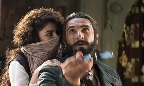 ബോക്സ് ഓഫീസ് വേട്ട തുടർന്ന് ധുരന്ധർ; ഇന്ത്യയിൽ മാത്രം വിറ്റ് പോയത് നാല് കോടി ടിക്കറ്റുകൾ!