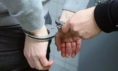 Selling illegal drugs online: US arrests Indian gang