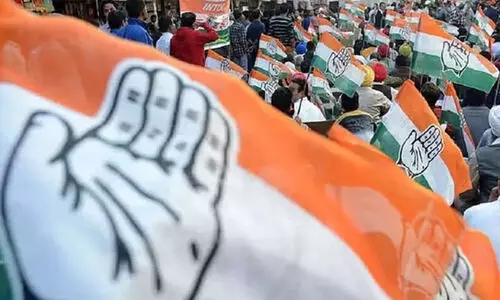 കാ​ര​ശ്ശേ​രി മ​ണ്ഡ​ലം കോ​ൺ​ഗ്ര​സ് ക​മ്മി​റ്റി പു​നഃസം​ഘ​ടി​പ്പി​ച്ചു; മ​ര​വി​പ്പി​ച്ചു