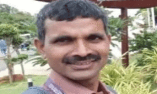 സിഗരറ്റിനെച്ചൊല്ലി തർക്കം; കടയുടമയെ തല്ലിക്കൊന്നു സിഗരറ്റിനെച്ചൊല്ലി തർക്കം; കടയുടമയെ തല്ലിക്കൊന്നു