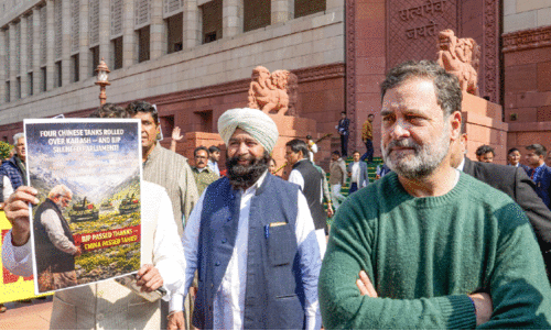 സ്തംഭനം തുടർന്ന് ലോക്സഭ; ബജറ്റ് ചർച്ച അനിശ്ചിതത്വത്തിൽ
