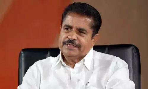 പോറ്റിയുമായുള്ള ബന്ധമെന്ത്? ശബരിമല സ്വർണക്കൊള്ളയിൽ അടൂർ പ്രകാശിന്റെ മൊഴിയെടുക്കുന്നു