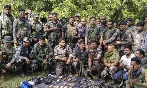 ഛത്തീസ്ഗഡിൽ സർക്കാർ 1.61 കോടി വാഗ്ദാനം ചെയ്ത 51 നക്സലൈറ്റുകൾ കീഴടങ്ങി