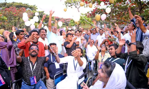 ഇ​വ​രെ ചേ​ർ​ത്തു​പി​ടി​ക്ക​ണം