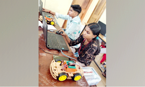 ലി​റ്റി​ൽ കൈ​റ്റ്സ് ജി​ല്ല ക്യാ​മ്പ്