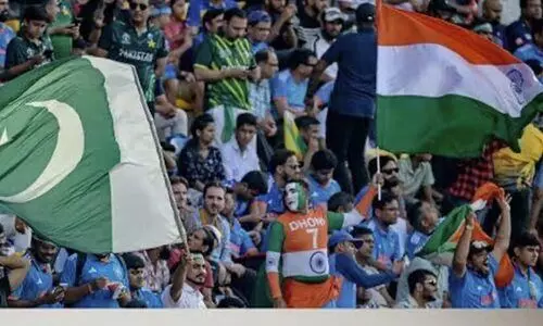 ബഹിഷ്‍കരണ ഭീഷണിയിൽ പാകിസ്താന്റെ ‘യു ടേൺ’; ഉപാധി സ്വീകരിച്ചാൽ ഇന്ത്യക്കെതിരെ കളിക്കും; തീരുമാനം ഉടൻ