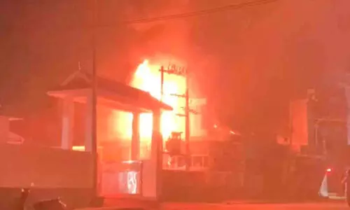 ഇ​രി​ങ്ങാ​ല​ക്കു​ട ജ​ന​റ​ൽ ആ​ശു​പ​ത്രി കാ​ന്റീ​നി​ൽ തീ​പി​ടി​ത്തം