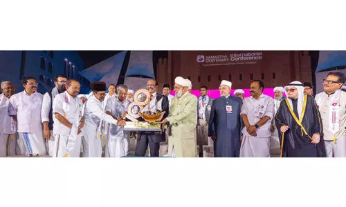 ഏഴരക്കോടി രൂപ ചിലവിൽ സമസ്തക്ക് പള്ളി നിർമിച്ച് നൽകുമെന്ന് പ്രഖ്യാപിച്ച് എം.എ യൂസഫലി