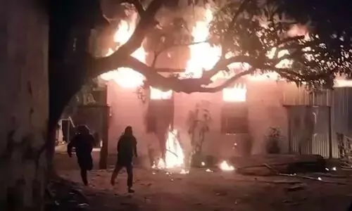 മണിപ്പൂരിൽ വീണ്ടും സംഘർഷം; ഉഖ്‌റുലിൽ ഇന്റർനെറ്റ് നിരോധനം, കർഫ്യൂ ഏർപ്പെടുത്തി