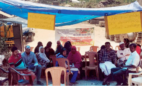 എന്ത് തെറ്റ് ചെയ്തിട്ടാണ് ഞങ്ങൾ ദുരിതമനുഭവിക്കുന്നത് ? അടിമാലി ലക്ഷം വീട് ഉന്നതിയിൽ മലയിടിച്ചിൽ ദുരന്തബാധിതർ സമരം തുടരുന്നു