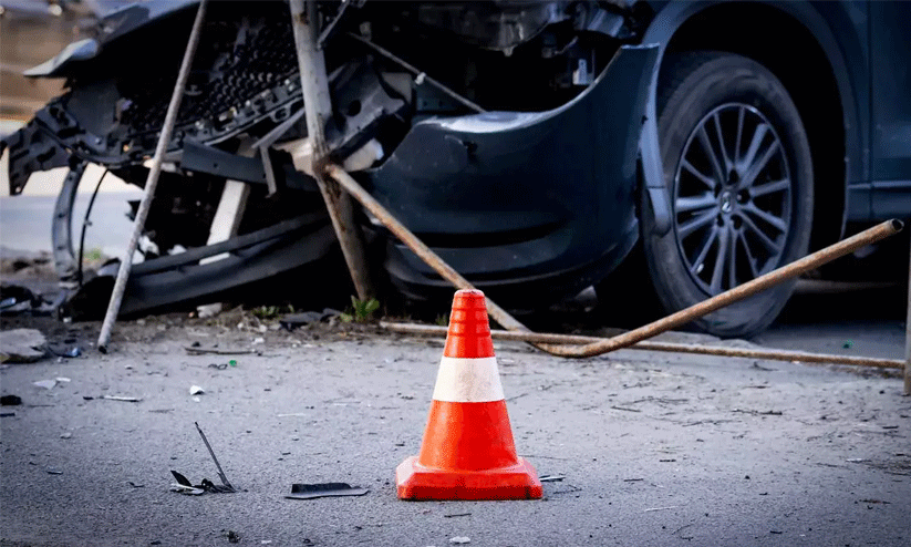 ജീപ്പും കാറും കൂട്ടിയിടിച്ച് നാലുപേർക്ക് പരിക്ക് ജീപ്പും കാറും കൂട്ടിയിടിച്ച് നാലുപേർക്ക് പരിക്ക്