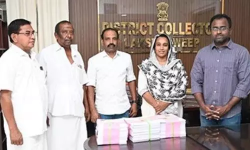 ലക്ഷദ്വീപ് എസ്.ഐ.ആർ: വെട്ടിമാറ്റിയത് 48 പേരെ; കൂട്ടിച്ചേർത്തത് 1270 വോട്ടർമാരെ ലക്ഷദ്വീപ് എസ്.ഐ.ആർ: വെട്ടിമാറ്റിയത് 48 പേരെ; കൂട്ടിച്ചേർത്തത് 1270 വോട്ടർമാരെ