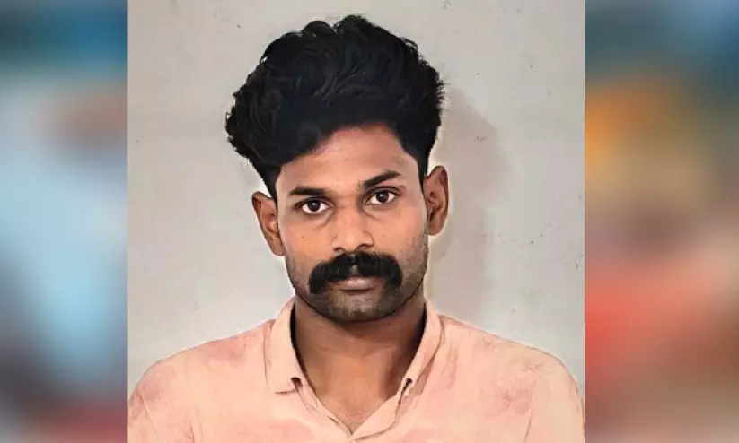 സ്വർണമാല പിടിച്ചു പറിച്ച പ്രതികളെ പിടികൂടി സ്വർണമാല പിടിച്ചു പറിച്ച പ്രതികളെ പിടികൂടി