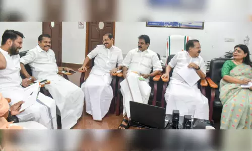 സ്ഥാനാർഥിത്വത്തിന് കർശന ഉപാധിയുമായി കോൺഗ്രസ്; തെരഞ്ഞെടുപ്പിൽ തോറ്റാൽ പദവി പ്രതീക്ഷിക്കേണ്ട സ്ഥാനാർഥിത്വത്തിന് കർശന ഉപാധിയുമായി കോൺഗ്രസ്; തെരഞ്ഞെടുപ്പിൽ തോറ്റാൽ പദവി പ്രതീക്ഷിക്കേണ്ട