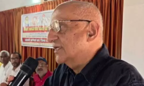 കുടിയേറ്റ തൊഴിലാളികൾ തീവ്രവാദികളോ അടിമകളോ അല്ല-ഹർഷ് മന്ദർ