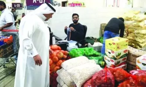 റ​മ​ദാ​ൻ ഭ​ക്ഷ്യ​സു​ര​ക്ഷ; വ്യാ​പ​ക പ​രി​ശോ​ധ​ന​യു​മാ​യി മു​നി​സി​പ്പാ​ലി​റ്റി മ​ന്ത്രാ​ല​യം