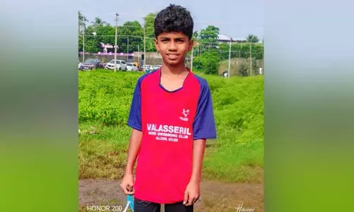 വേമ്പനാട് കായൽ നീന്തിക്കടന്ന സംഘത്തിൽ 13കാരനായ പട്ടാമ്പിക്കാരനും