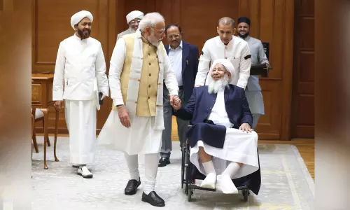 സമസ്ത സമ്മേളനത്തിലേക്ക് പ്രധാനമന്ത്രി നരേന്ദ്ര മോദിയെ ക്ഷണിച്ച് കാന്തപുരം