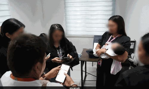 ഫിലിപ്പിന്സിൽ സ്ട്രീറ്റ്ഫുഡ് ബിസ്സ്നസ് ആരംഭിക്കാന് നവജാതശിശുവിനെ വിൽക്കാന് ശ്രമം: മാതാപിതാക്കൾ അറസ്റ്റിൽ ഫിലിപ്പിന്സിൽ സ്ട്രീറ്റ്ഫുഡ് ബിസ്സ്നസ് ആരംഭിക്കാന് നവജാതശിശുവിനെ വിൽക്കാന് ശ്രമം: മാതാപിതാക്കൾ അറസ്റ്റിൽ