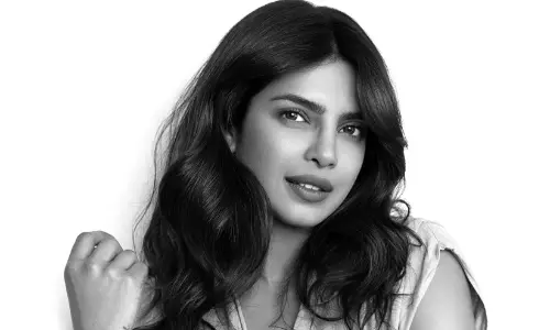 ‘കരാറിൽ ഒപ്പിട്ടതാണ്, പിന്നെങ്ങനെ ഇത് സംഭവിക്കും? പക്ഷേ ബോളിവുഡിലെ രീതി അതായിരുന്നു’; നെപ്പോട്ടിസത്തെ കുറിച്ച് പ്രിയങ്ക ചോപ്ര