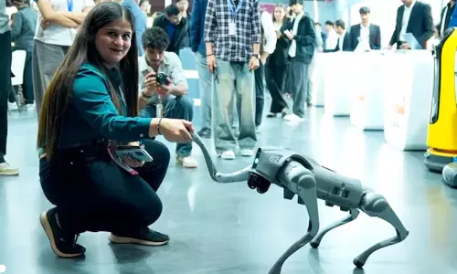 ചൈനീസ് റോബോട്ട് സ്വന്തമെന്ന് അവകാശപ്പെട്ടു; എ.ഐ ഉച്ചകോടിയിൽ നിന്ന് ഗാൽഗോതിയാസ് സർവകലാശാലയെ പുറത്താക്കി