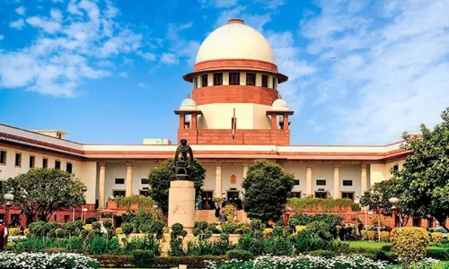 സത്രീകളുടെ വസ്ത്രം അഴിക്കുന്നത് ബലാത്സംഗശ്രമം തന്നെയെന്ന് സുപ്രീംകോടതി; അലഹബാദ് ഹൈകോടതിയുടെ വിവാദ വിധി റദ്ദാക്കി