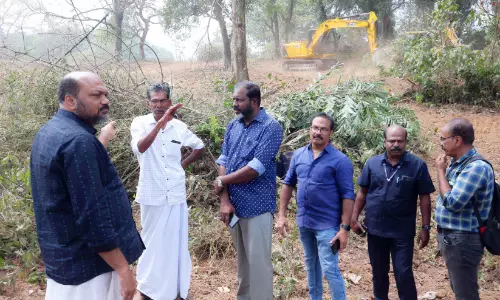 സീപോർട്ട്-എയർപോർട്ട് റോഡ്; എച്ച്.എം.ടി-എൻ.എ.ഡി ഭാഗത്ത് റോഡ് നിർമാണം പുനരാരംഭിക്കുന്നു