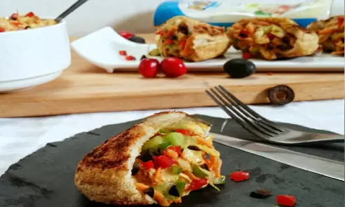 ചി​ക്ക​ൻ ബ്രെ​ഡ് പോ​ക്ക​റ്റ്