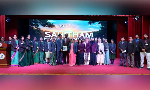 എം.​ഇ.​എ​സ് ഇ​ന്ത്യ​ൻ സ്കൂ​ൾ മാ​ഗ​സി​ൻ പ്ര​കാ​ശ​നം