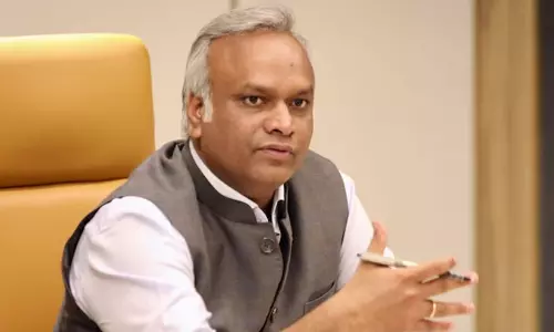 ‘മറ്റുള്ളവരുടെ ഓരോ രൂപക്കും കണക്ക് ചോദിക്കുമ്പോൾ ആർ.എസ്.എസി​ന്റെ പണത്തിന് എന്തുകൊണ്ട് കണക്കില്ല?’; രജിസ്ട്രേഷൻ നിർബന്ധമാക്കണമെന്ന് പ്രിയങ്ക് ഖാർഗെ