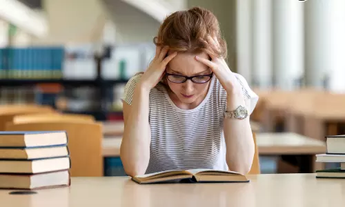 ‘അവർക്ക് വേണ്ടത് മാനസിക പിന്തുണ’; വിദേശത്തെ പഠനസമ്മർദവും ഏകാന്തതയും വിദ്യാർഥികളെ തളർത്തുന്നതെങ്ങനെ?