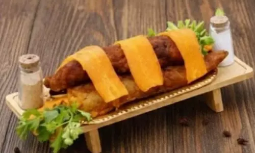 മുളക് ചിക്കൻ ക്രിസ്പി വിരുന്ന് മുളക് ചിക്കൻ ക്രിസ്പി വിരുന്ന്