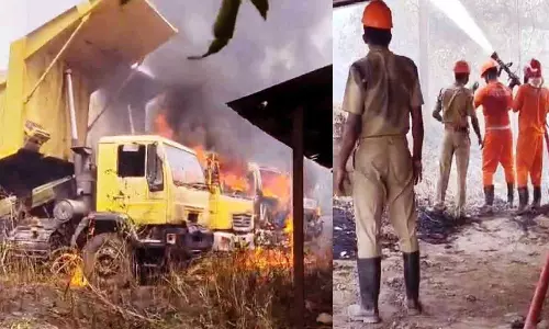 വെമ്പായത്ത് പാറക്വാറിയില്‍ തീപിടിത്തം; നാല് ടോറസ് ലോറികള്‍ കത്തിനശിച്ചു