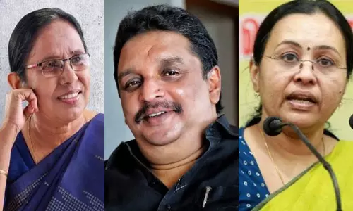 അന്ന് ടീച്ചറമ്മ മാലാഖയും വീണ ജോർജ് കള്ളിയങ്കാട്ട് നീലിയുമായി, ഇന്ന് വീണ ജോർജ് ഉള്ളിൽ ചിരിക്കുന്നുണ്ടാകും; ഷിബു ബേബി ജോൺ അന്ന് ടീച്ചറമ്മ മാലാഖയും വീണ ജോർജ് കള്ളിയങ്കാട്ട് നീലിയുമായി, ഇന്ന് വീണ ജോർജ് ഉള്ളിൽ ചിരിക്കുന്നുണ്ടാകും; ഷിബു ബേബി ജോൺ