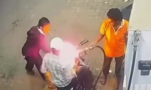 സിഗരറ്റ് വലിക്കരുതെന്ന് പറഞ്ഞതിന് പെട്രോൾ പമ്പിന് തീയിട്ട് യുവാവ്; ജീവനക്കാരുടെ ഇടപെടൽ വൻ ദുരന്തം ഒഴിവാക്കി