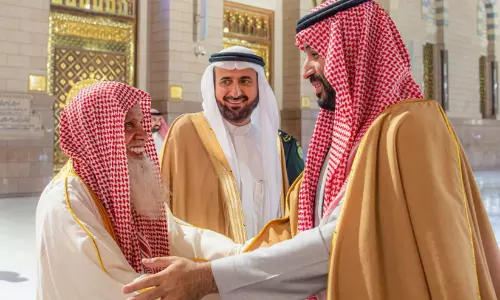 സൗദി കിരീടാവകാശി മസ്ജിദുന്നബവി സന്ദർശിച്ചു