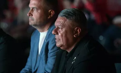 അർജന്റീന ഫുട്ബാൾ പ്രസിഡന്റിന് രാജ്യം വിടുന്നതിന് വിലക്ക്