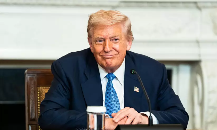 സുപ്രീംകോടതി വിധിക്കെതിരെ ആഞ്ഞടിച്ച് ട്രംപ്; ‘ജഡ്ജിമാർ ദേശസ്നേഹമില്ലാത്തവർ, ആഗോളതലത്തിൽ 10 ശതമാനം തീരുവ ചുമത്തും’ സുപ്രീംകോടതി വിധിക്കെതിരെ ആഞ്ഞടിച്ച് ട്രംപ്; ‘ജഡ്ജിമാർ ദേശസ്നേഹമില്ലാത്തവർ, ആഗോളതലത്തിൽ 10 ശതമാനം തീരുവ ചുമത്തും’