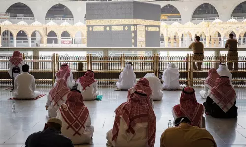 ഇരുഹറമുകളിൽ ഇഅ്തികാഫ്: രജിസ്ട്രേഷൻ നടപടികൾ ആരംഭിച്ചു