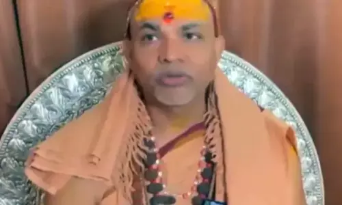 അ​വി​മു​ക്തേ​ശ്വ​രാ​ന​ന്ദ് സ​ര​സ്വ​തി​ക്കെ​തി​രെ പോക്സോ കേസെടുക്കാൻ നിർദേശം