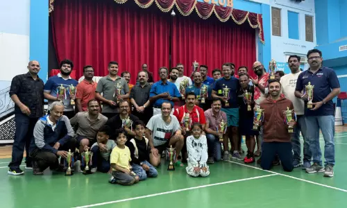 ബാ​ഡ്മി​ന്റ​ൺ ടൂ​ർ​ണ​മെ​ന്റ് സം​ഘ​ടി​പ്പി​ച്ചു