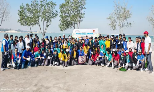 ബീ​ച്ച് ക്ലീ​ൻ​അ​പ് ഡ്രൈ​വ് ന​ട​ത്തി