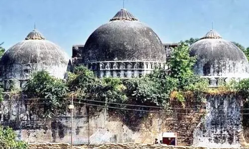 വിശപ്പിന്റെ പേരിൽ കർതൃത്വ നിഷേധം